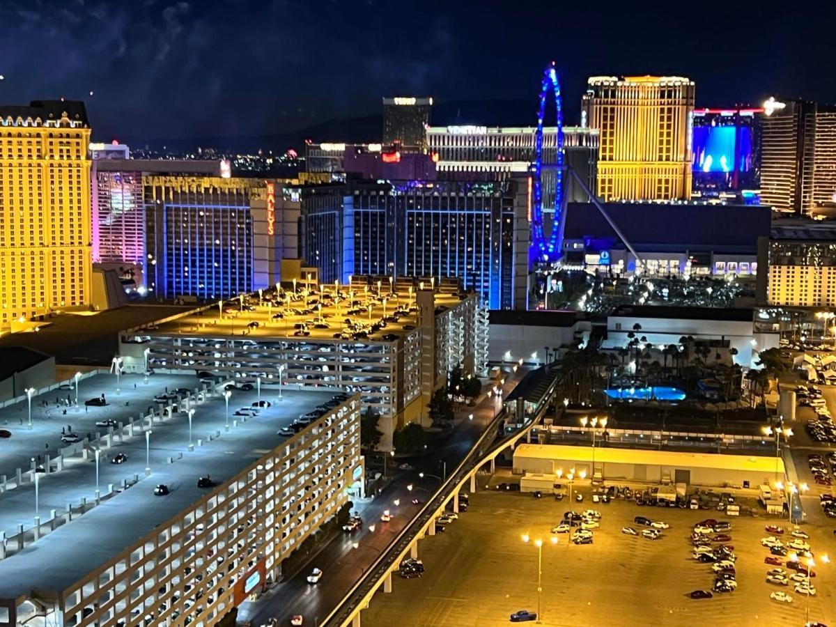Balcony Suite Strip View Las Vegas Exterior photo