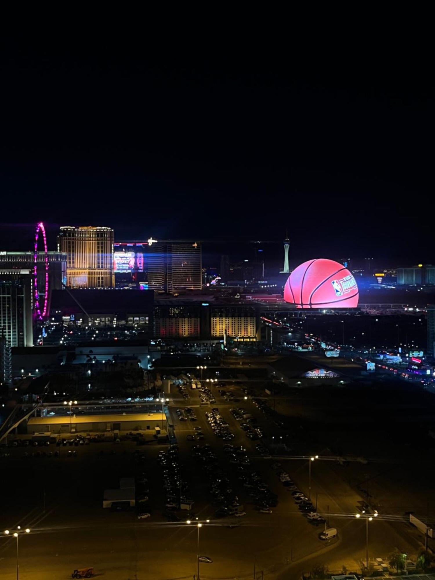Balcony Suite Strip View Las Vegas Exterior photo